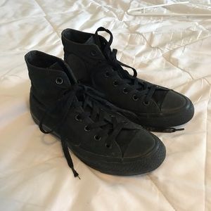 Black converse high tops